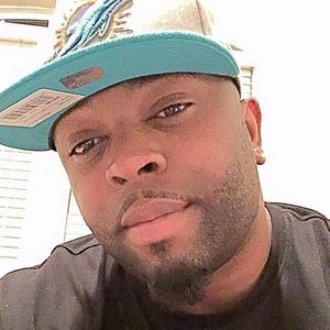 Meet your Posher, Lo'renzo